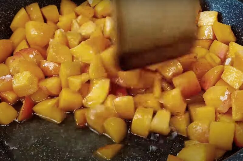 Невероятно вкусный праздничный торт. Готовлю без муки: простой рецепт